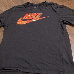 Nike tshirt